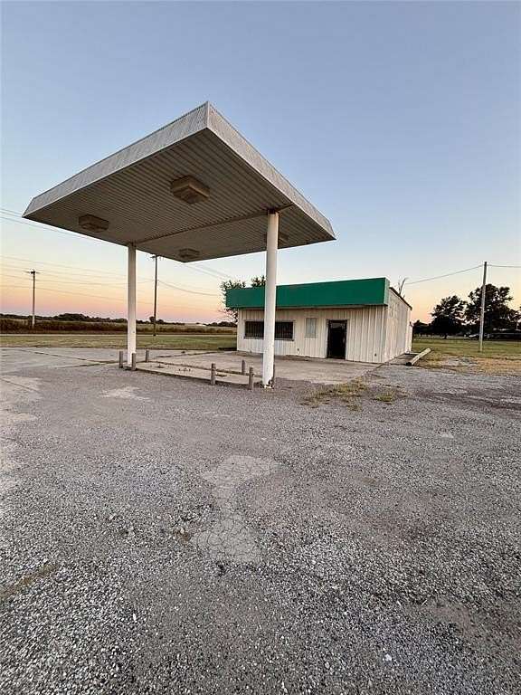 2 Acres of Commercial Land for Sale in Lexington, Oklahoma