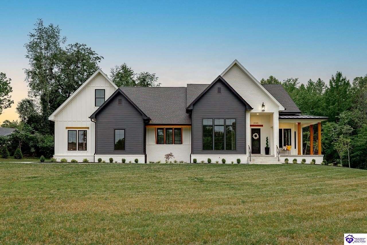 5.44 Acres of Residential Land with Home for Sale in Elizabethtown, Kentucky