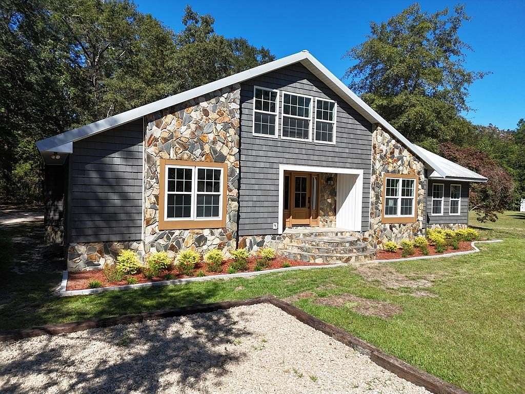 1.79 Acres of Residential Land with Home for Sale in Ochlocknee, Georgia