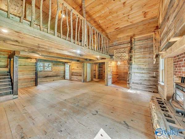 2 Acres of Residential Land with Home for Sale in Rainsville, Alabama