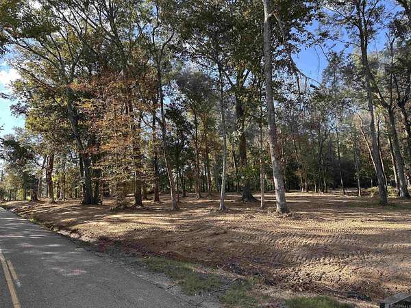 7.2 Acres of Residential Land for Sale in Slaughter, Louisiana