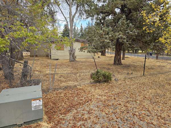 0.36 Acres of Residential Land for Sale in Redmond, Oregon