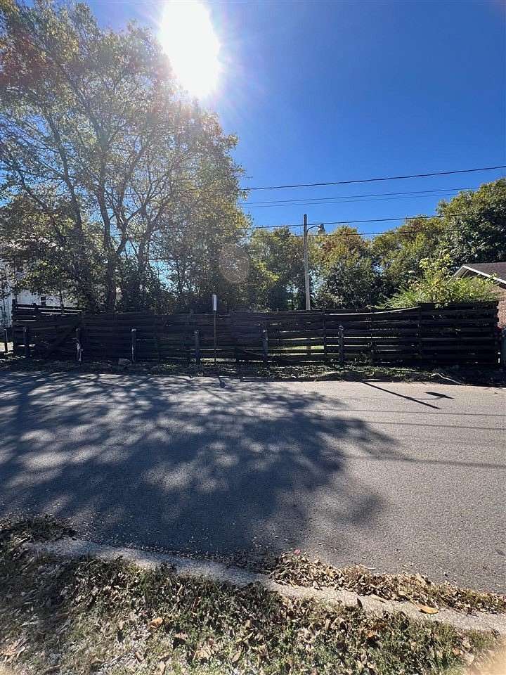 0.25 Acres of Residential Land for Sale in Franklin, Kentucky