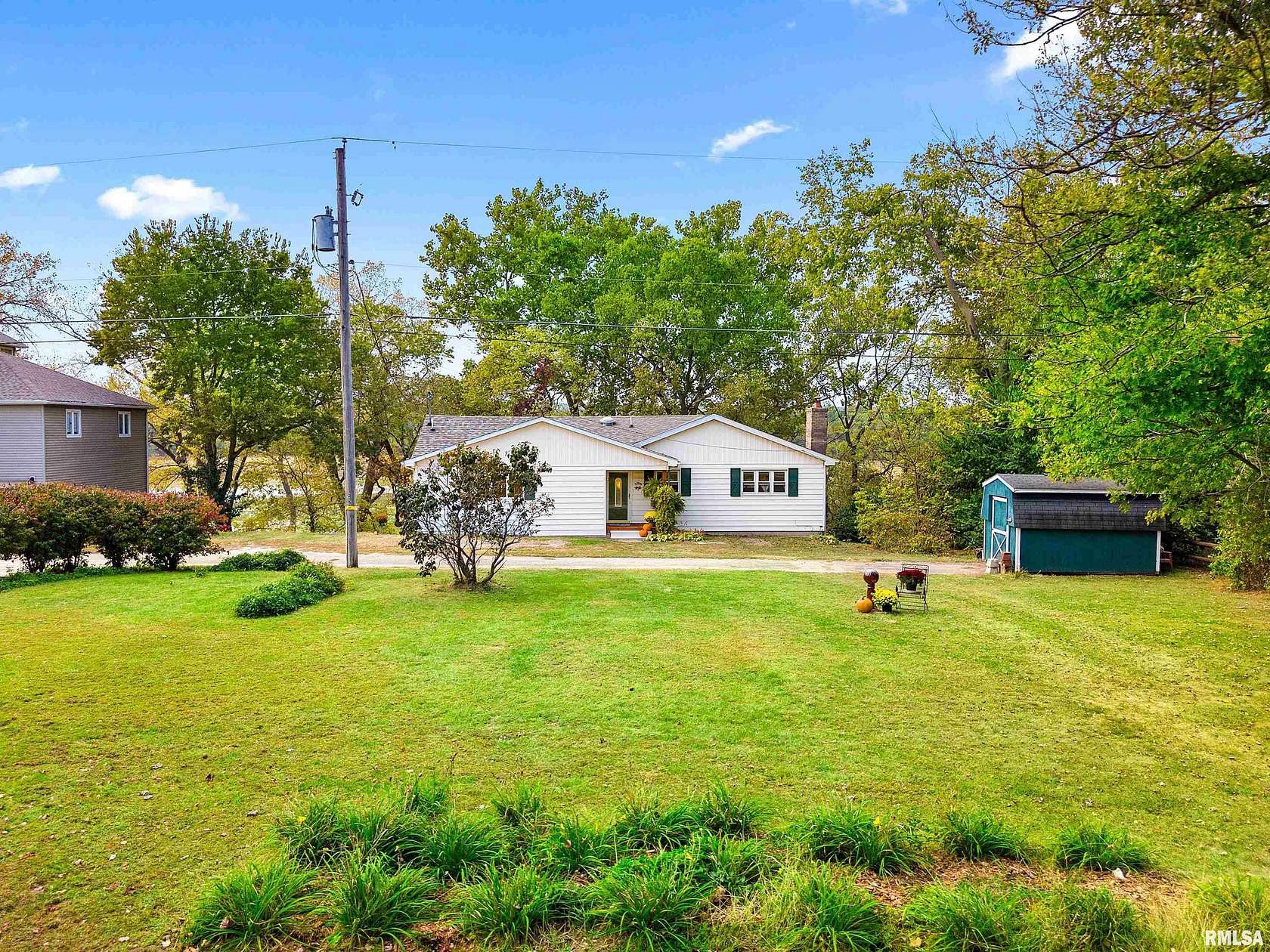 1.9 Acres of Residential Land with Home for Sale in Lacon, Illinois