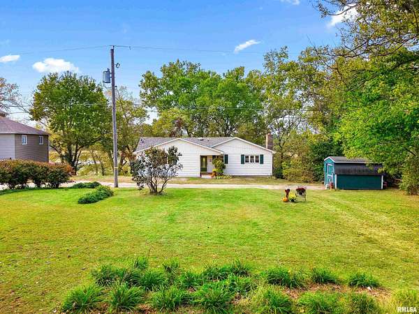 1.9 Acres of Residential Land with Home for Sale in Lacon, Illinois