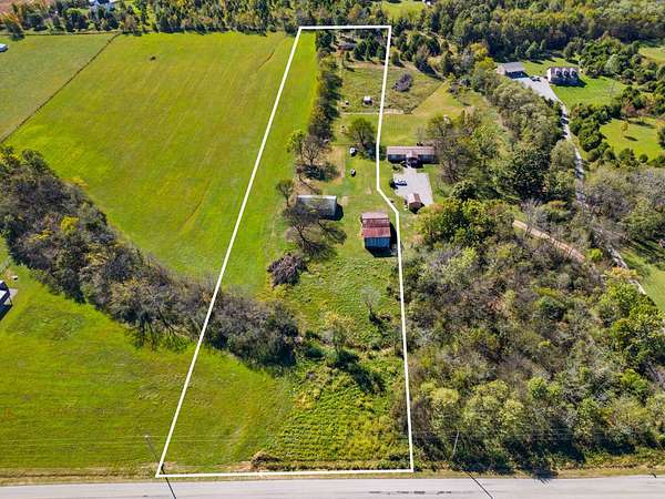 5 Acres of Residential Land for Sale in Portland, Tennessee