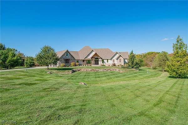 3.52 Acres of Residential Land with Home for Sale in Medina, Ohio