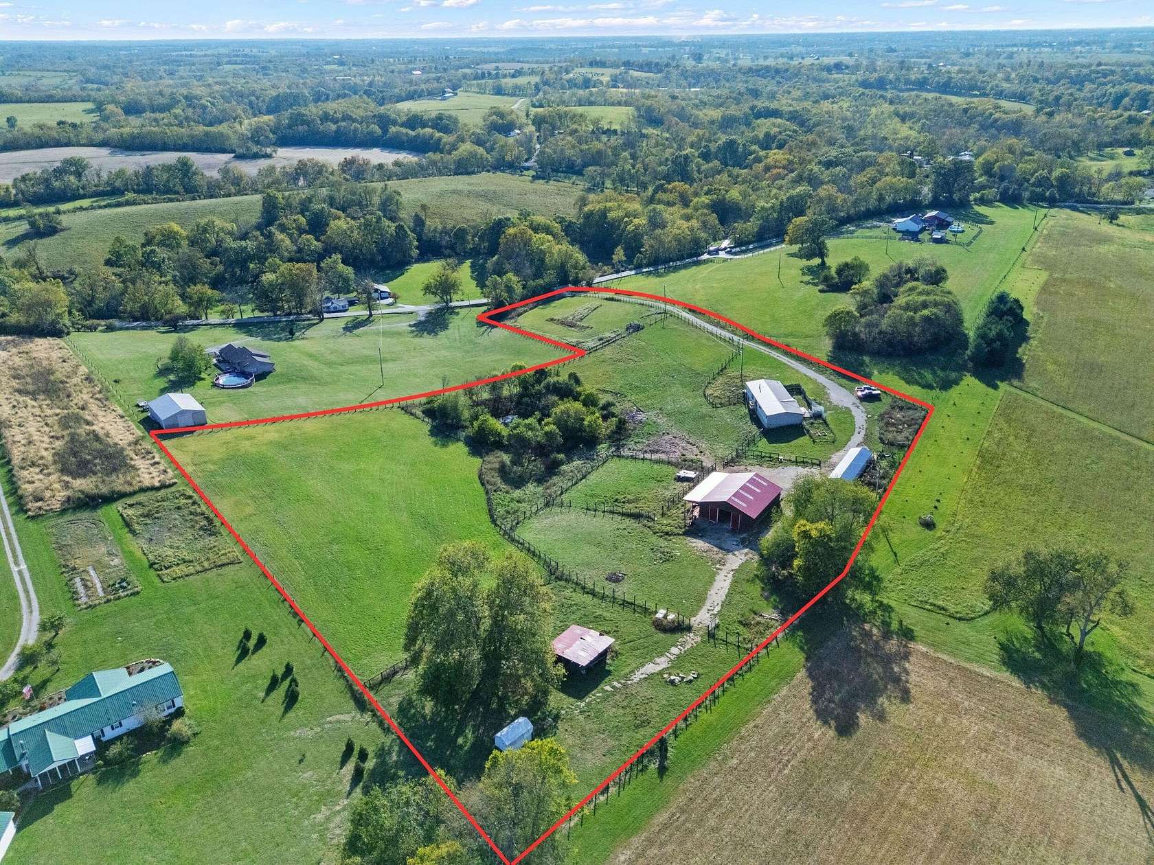 8.22 Acres of Residential Land with Home for Sale in Paris, Kentucky