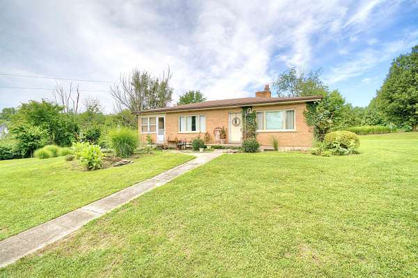 5.87 Acres of Residential Land with Home for Sale in Florence, Kentucky