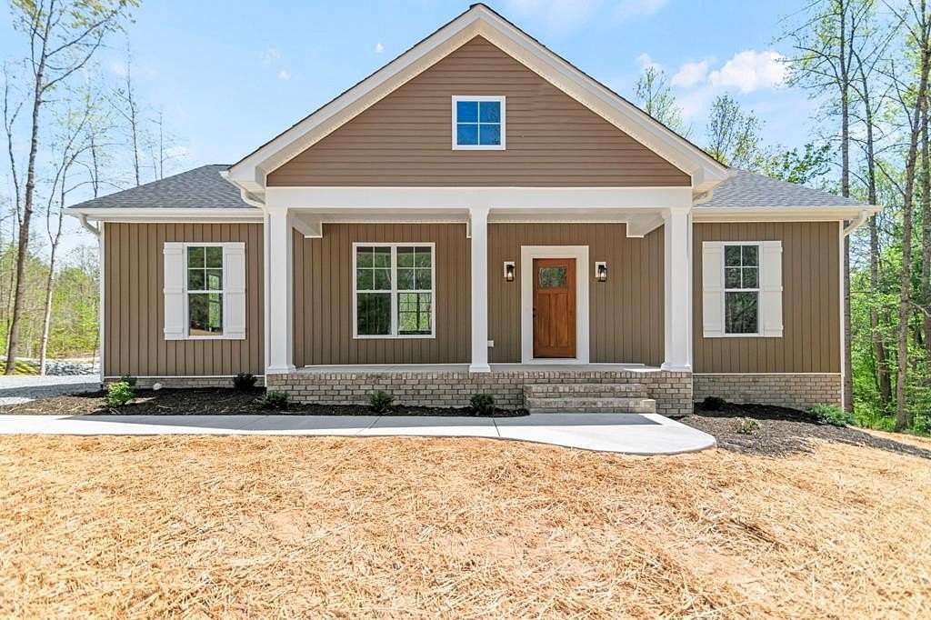 2.46 Acres of Land with Home for Sale in Burkeville, Virginia