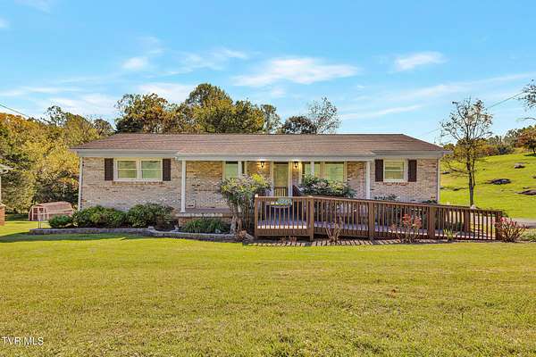 1.82 Acres of Residential Land with Home for Sale in Kingsport, Tennessee