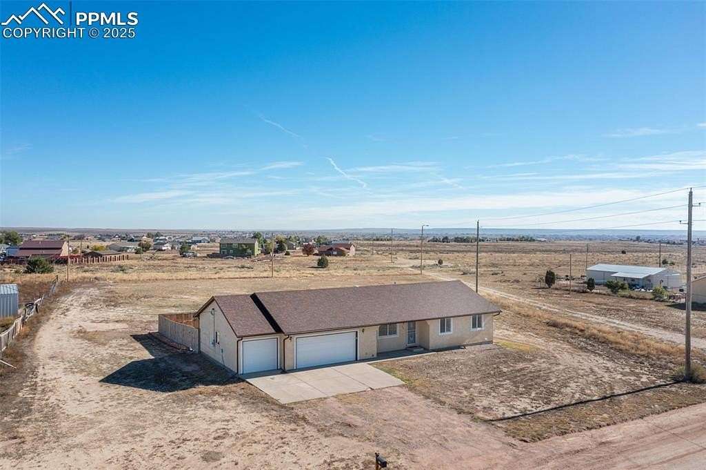 1.5 Acres of Residential Land with Home for Sale in Pueblo West, Colorado