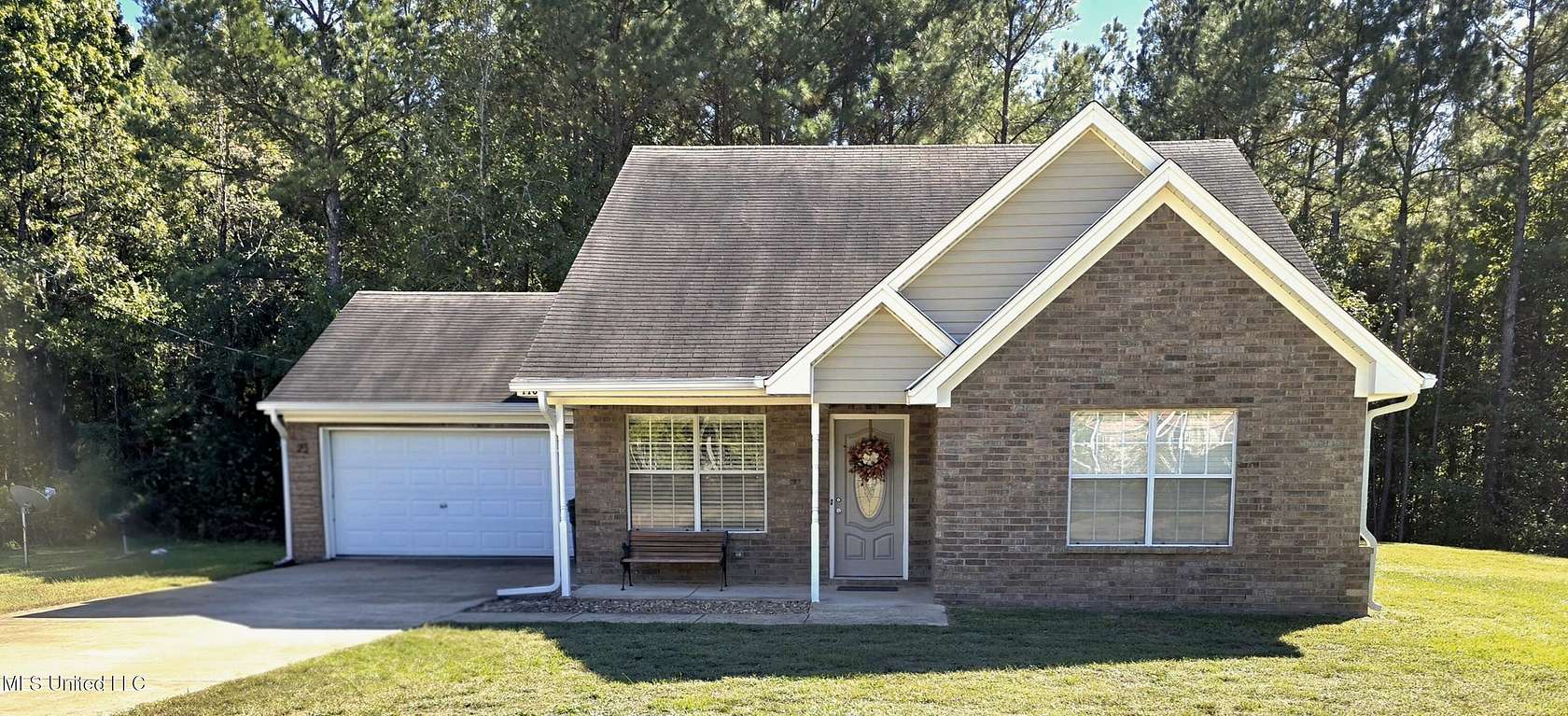 2 Acres of Residential Land with Home for Sale in Byhalia, Mississippi