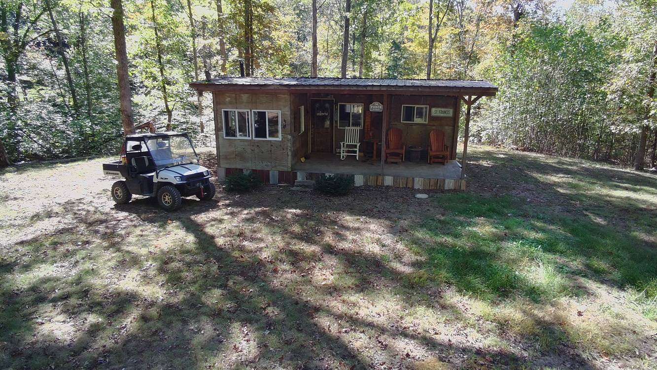 119 Acres of Land with Home for Sale in Bradfordsville, Kentucky