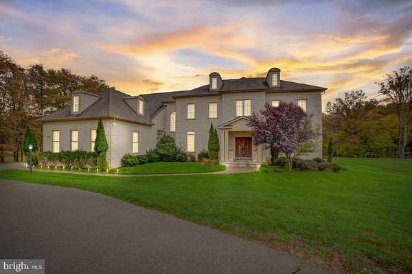 5 Acres of Residential Land with Home for Sale in Oakton, Virginia