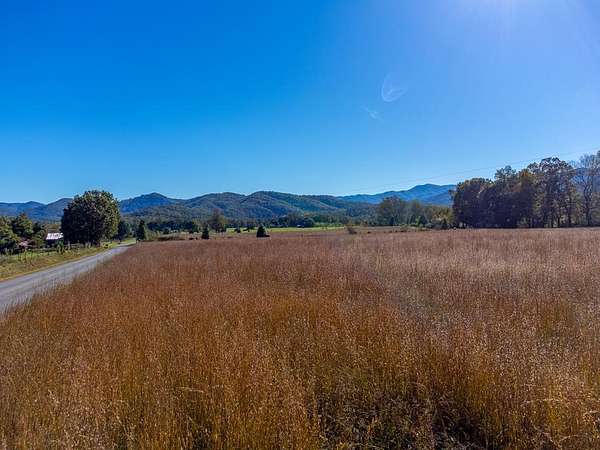 15 Acres of Land for Sale in Franklin, North Carolina