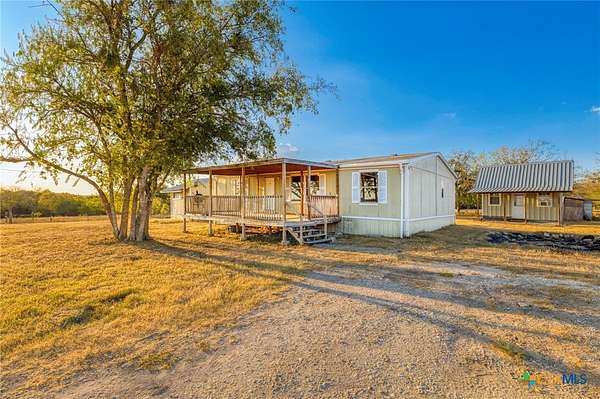 17 Acres of Land with Home for Sale in Lockhart, Texas