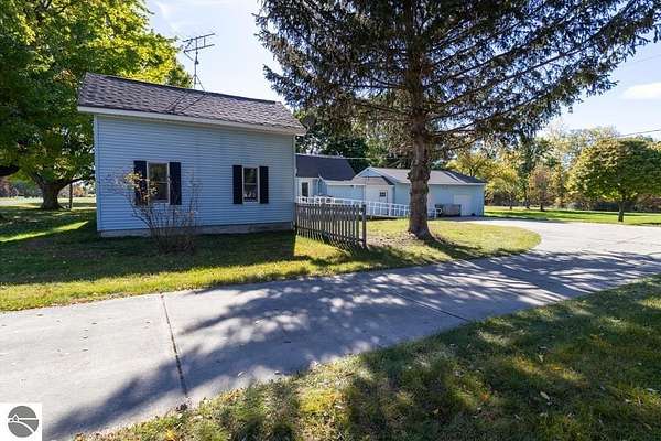 2.1 Acres of Residential Land with Home for Sale in St. Louis, Michigan