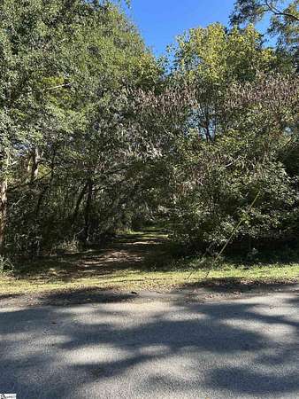 1.5 Acres of Residential Land for Sale in Laurens, South Carolina