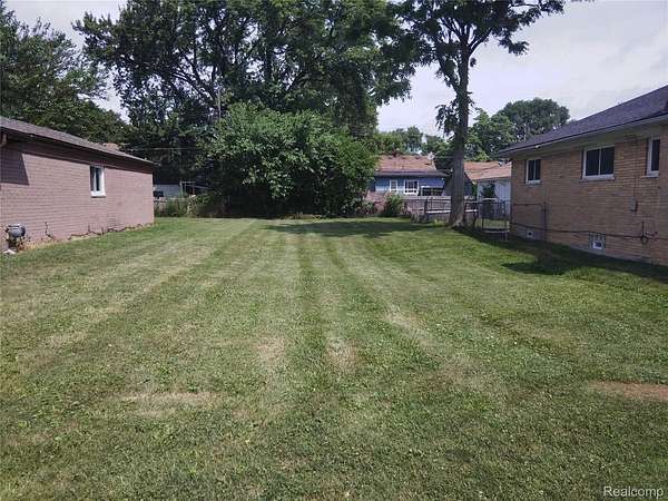 0.1 Acres of Land for Sale in Warren, Michigan