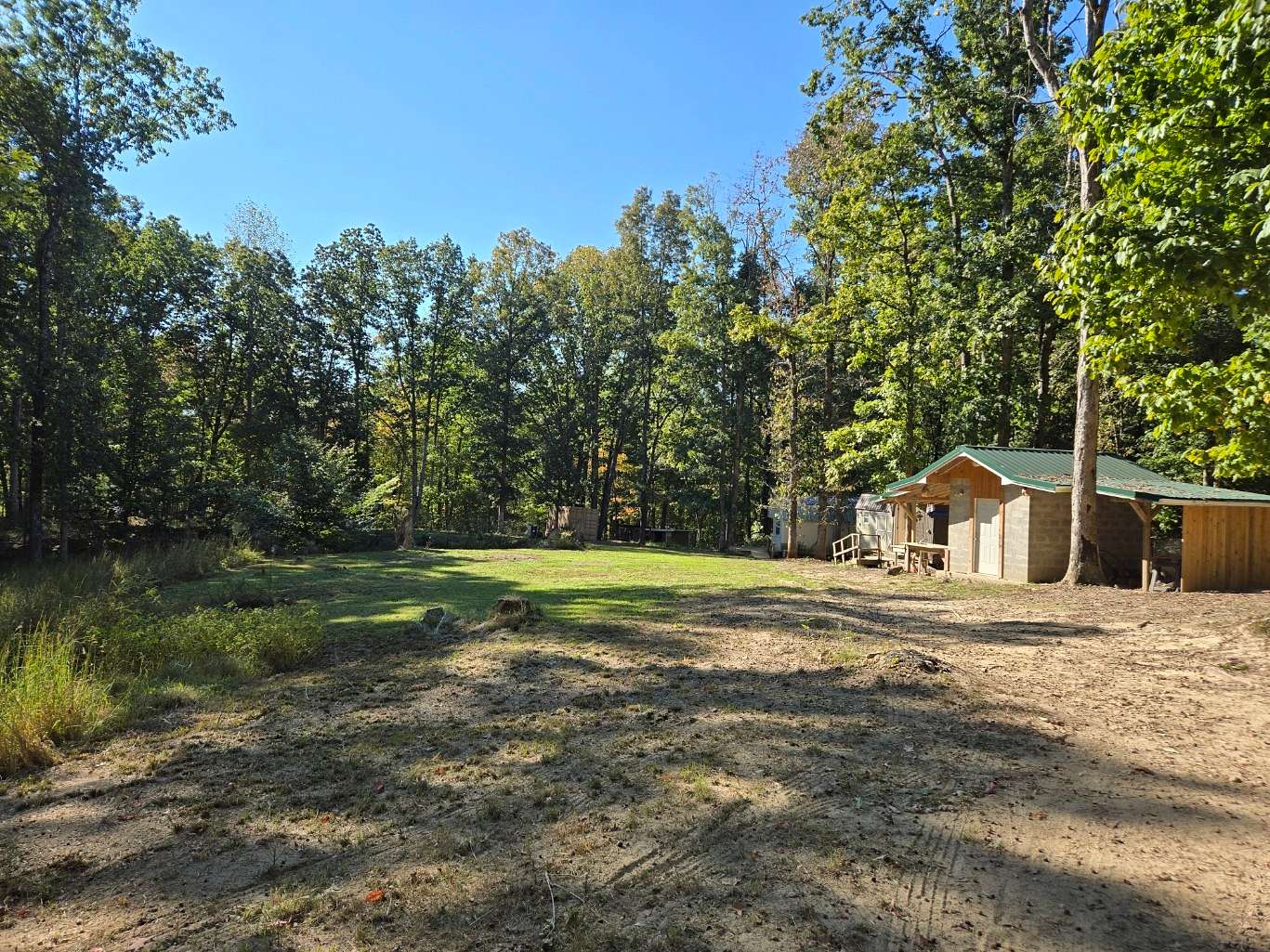 11 Acres of Land for Sale in Lyles, Tennessee