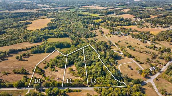 16 Acres of Land for Auction in Bethpage, Tennessee