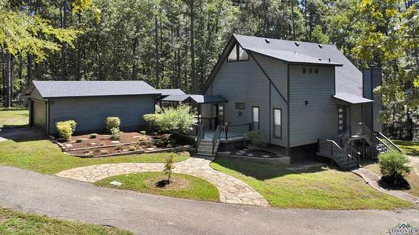 5 Acres of Residential Land with Home for Sale in Tyler, Texas