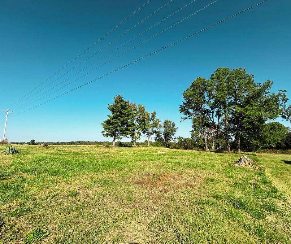 0.78 Acres of Residential Land for Sale in Fairfield, Illinois