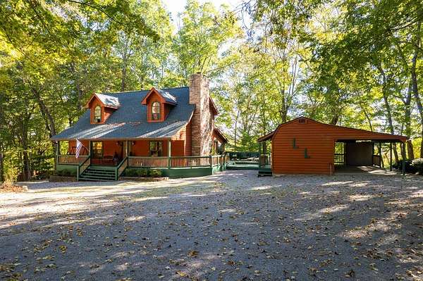 9.58 Acres of Residential Land with Home for Sale in Scottsville, Kentucky