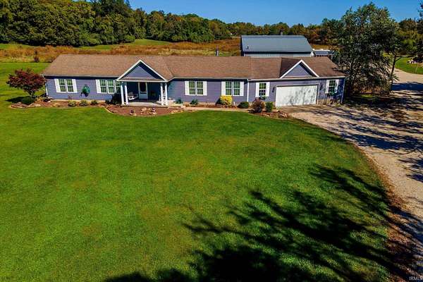 8.14 Acres of Residential Land with Home for Sale in Vincennes, Indiana