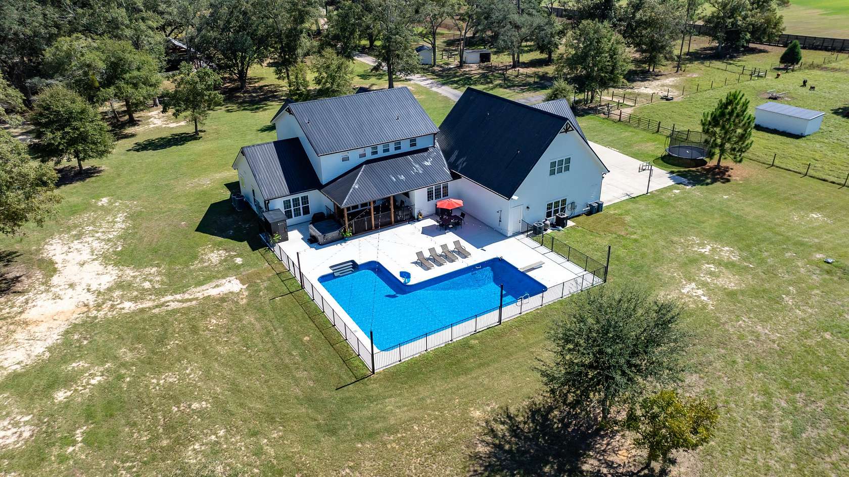 20.9 Acres of Land with Home for Sale in Ponce de Leon, Florida