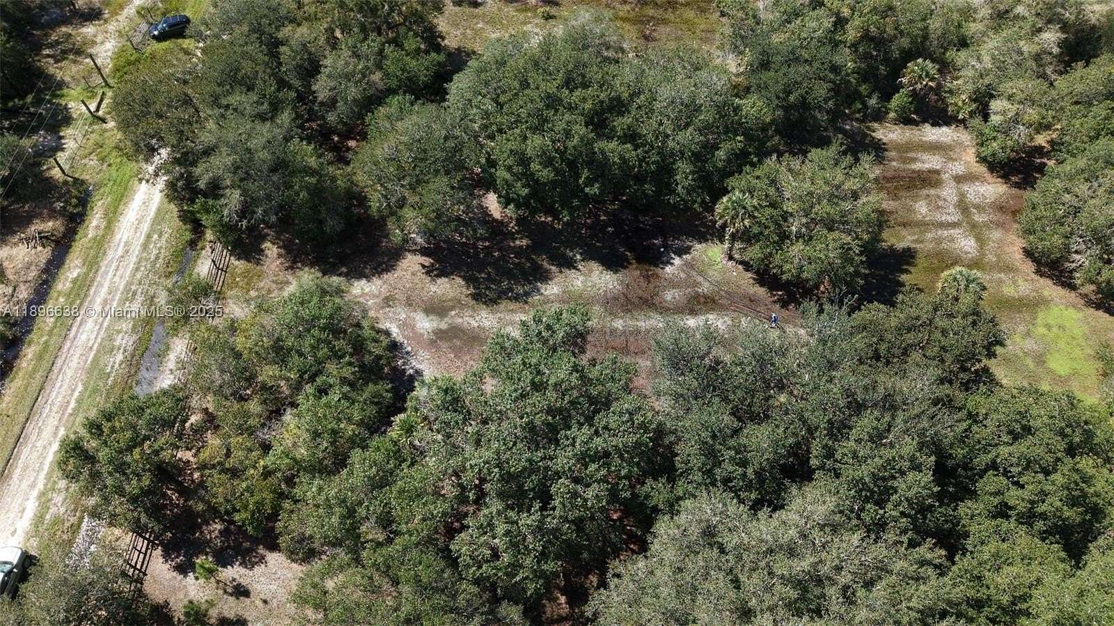 1.25 Acres of Residential Land for Sale in Okeechobee, Florida