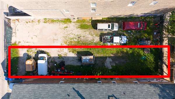 0.07 Acres of Mixed-Use Land for Sale in Chicago, Illinois