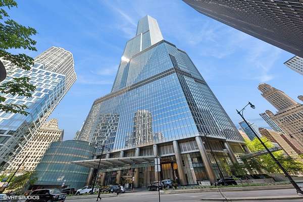 Land for Sale in Chicago, Illinois