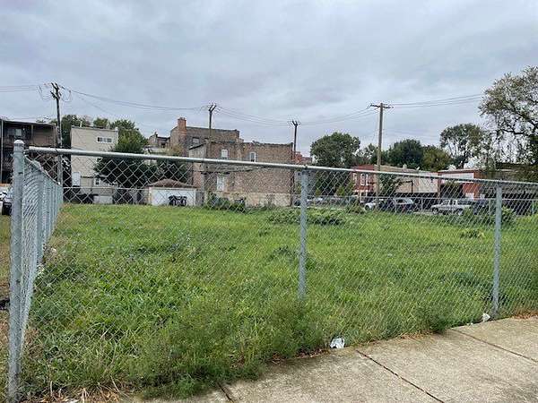 0.06 Acres of Land for Sale in Chicago, Illinois