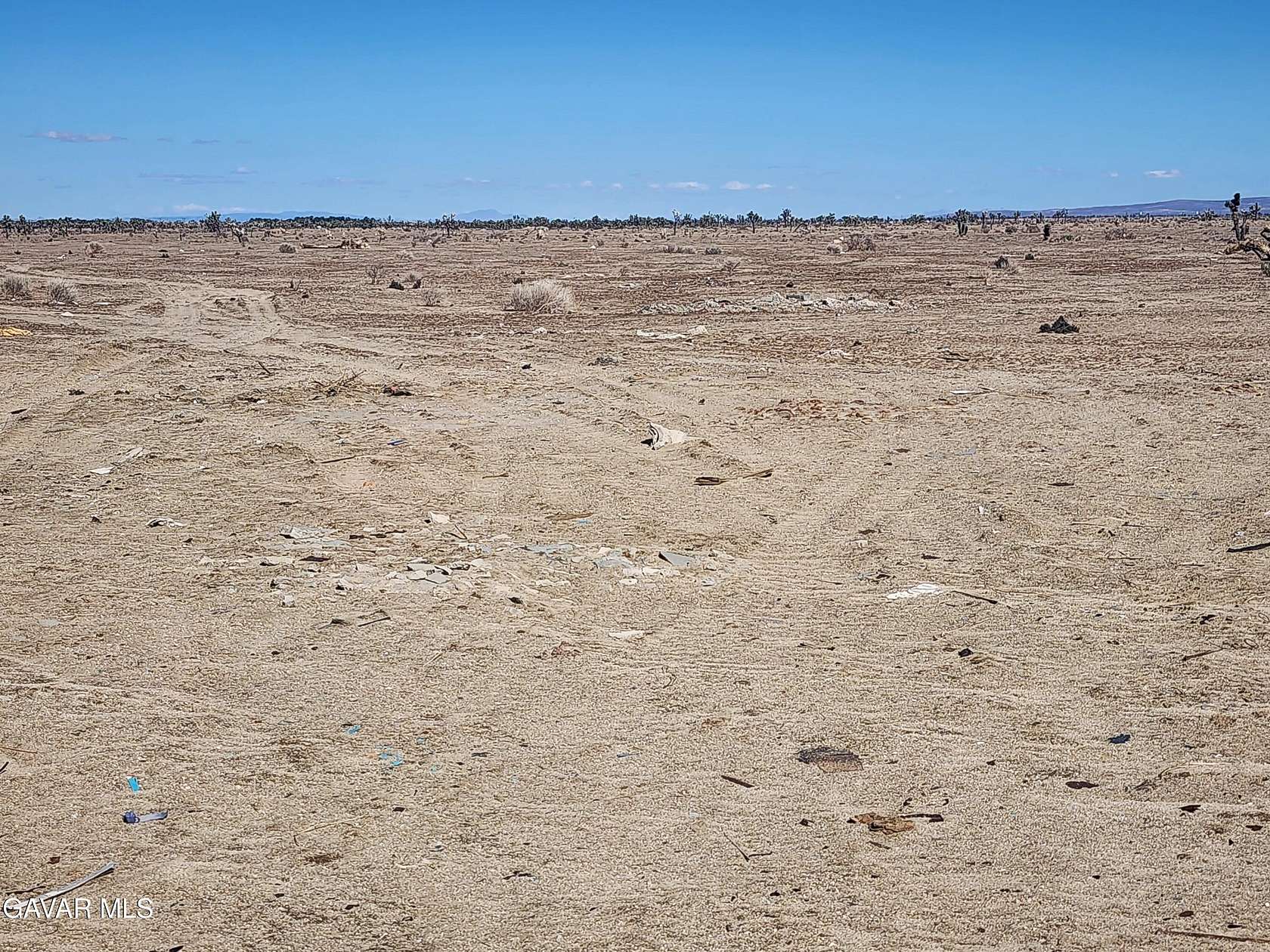 2.31 Acres of Land for Sale in Palmdale, California