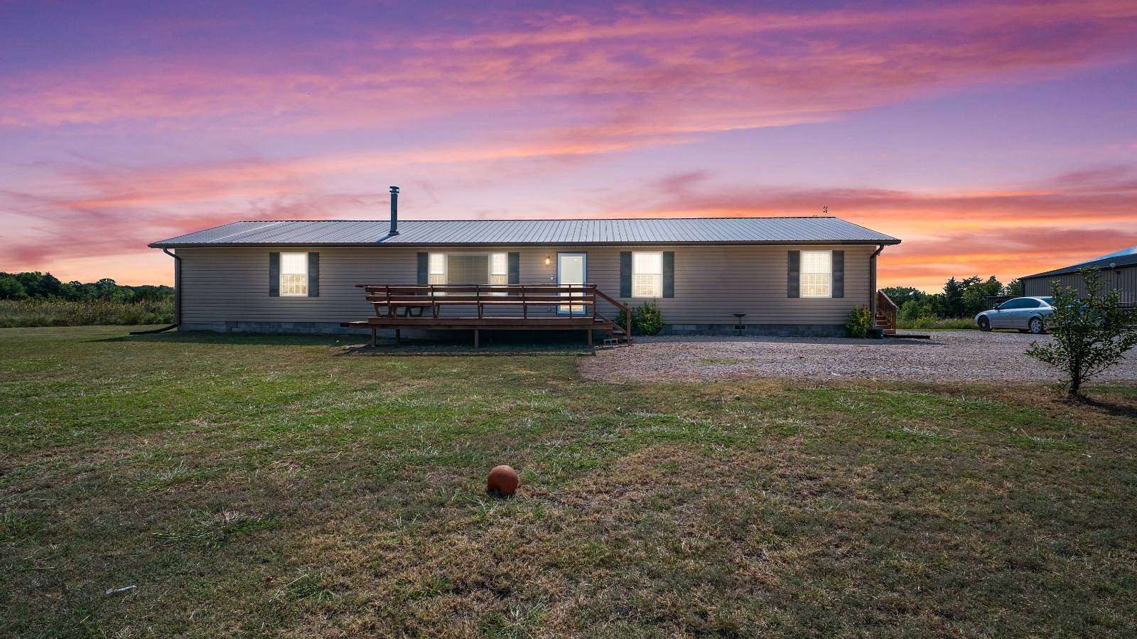 8.64 Acres of Land with Home for Sale in Stratford, Oklahoma