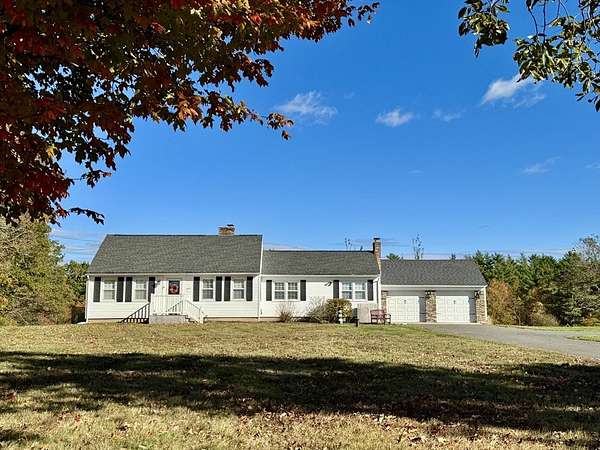 2.29 Acres of Residential Land with Home for Sale in Athol, Massachusetts