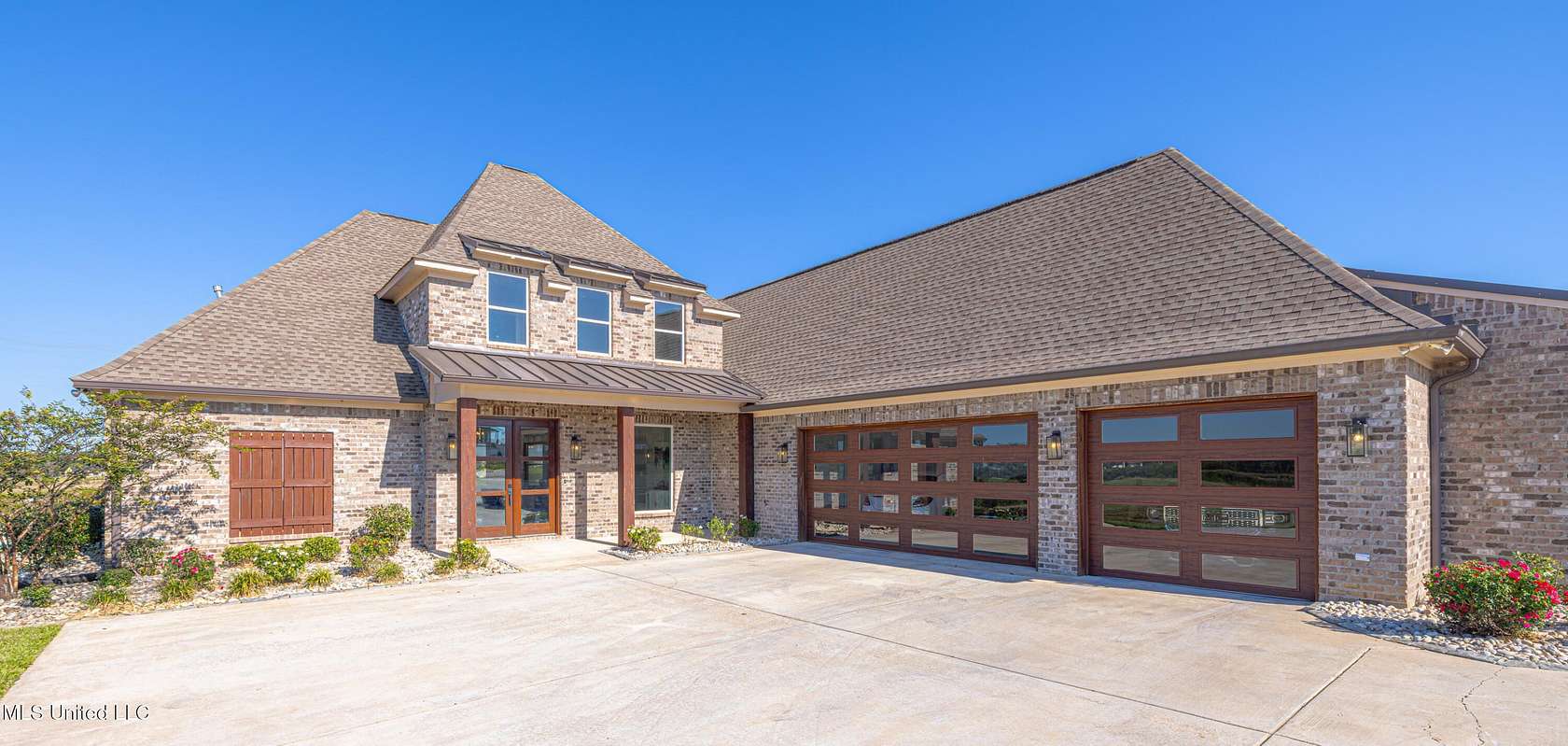 2.49 Acres of Residential Land with Home for Sale in Flora, Mississippi