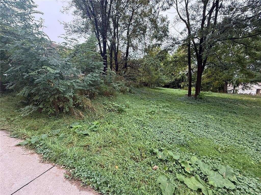 0.11 Acres of Land for Sale in South St. Paul, Minnesota
