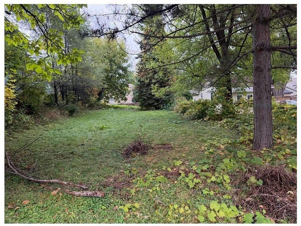 0.11 Acres of Land for Sale in South St. Paul, Minnesota