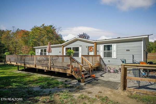 5 Acres of Residential Land with Home for Sale in Crossville, Tennessee