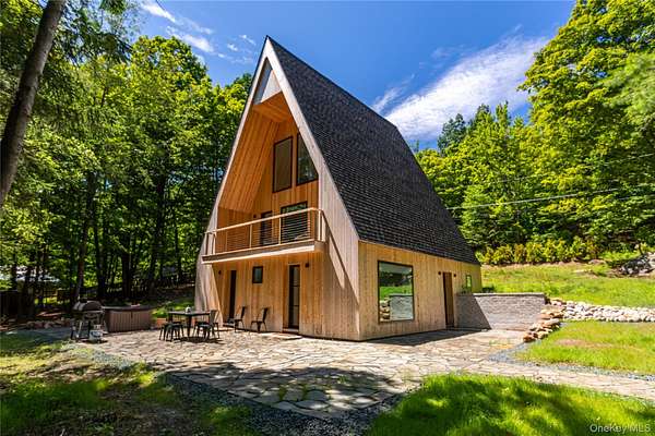 2.22 Acres of Residential Land with Home for Sale in Napanoch, New York