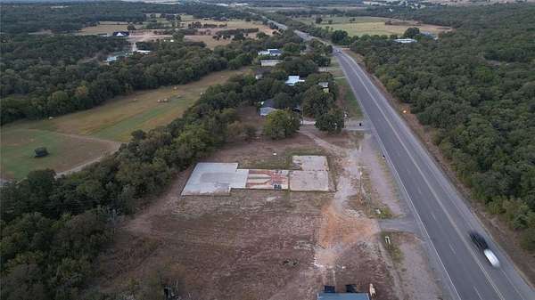 0.95 Acres of Commercial Land for Sale in Mineral Wells, Texas