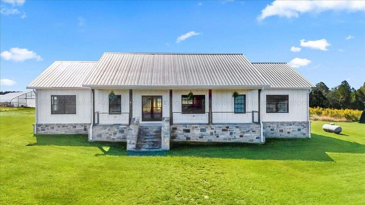 11 Acres of Land with Home for Sale in Cullman, Alabama