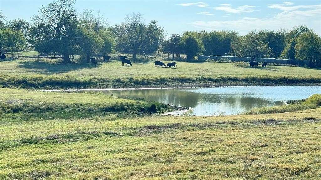 71 Acres of Agricultural Land with Home for Sale in Gainesville, Texas