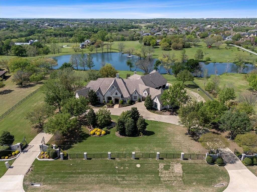 4 Acres of Residential Land with Home for Sale in Heath, Texas