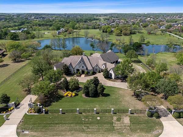 4 Acres of Residential Land with Home for Sale in Heath, Texas