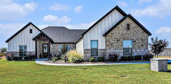 2 Acres of Residential Land with Home for Sale in Weatherford, Texas