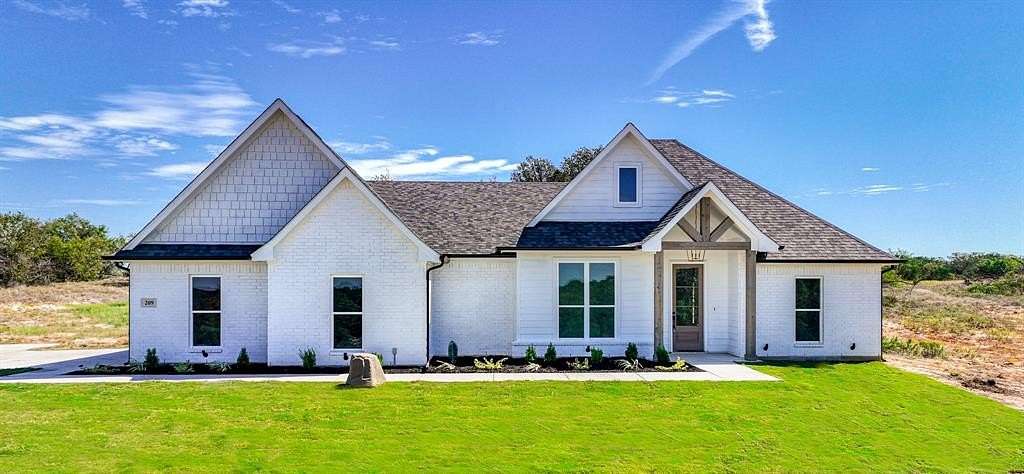 2 Acres of Residential Land with Home for Sale in Weatherford, Texas